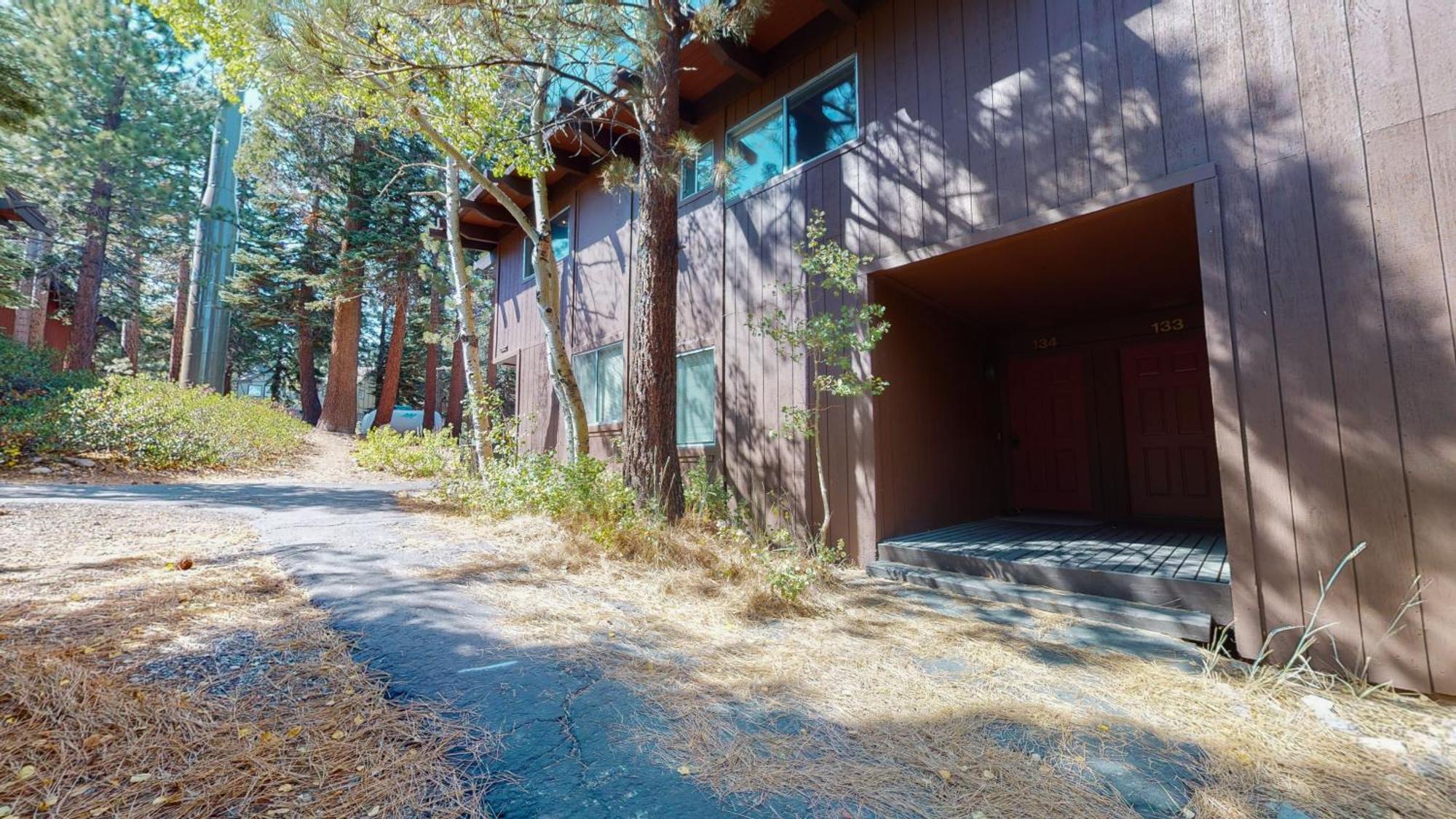 Mammoth Estates 2 Bedroom Condos Near Mammoth Village